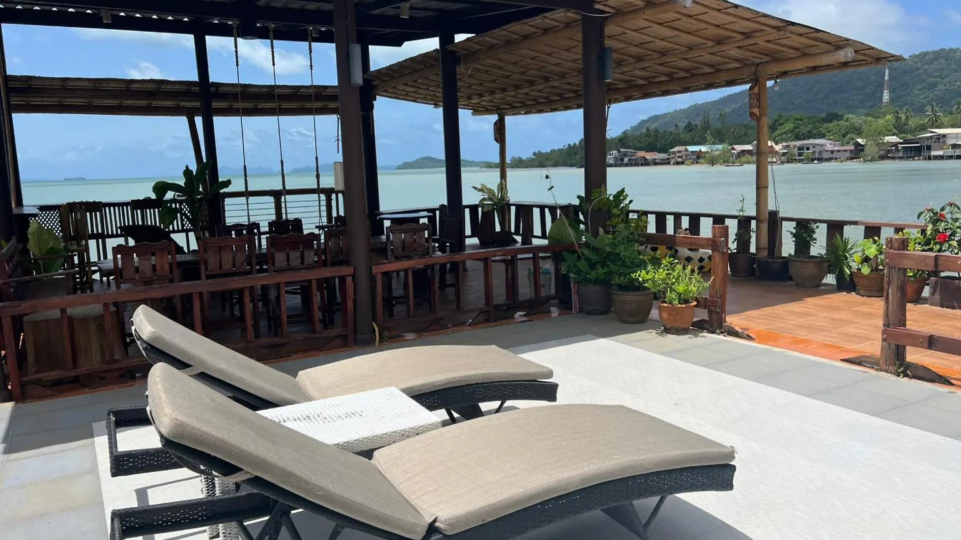 Apartamento Baan Purada Ko Lanta Habitación en casa particular
